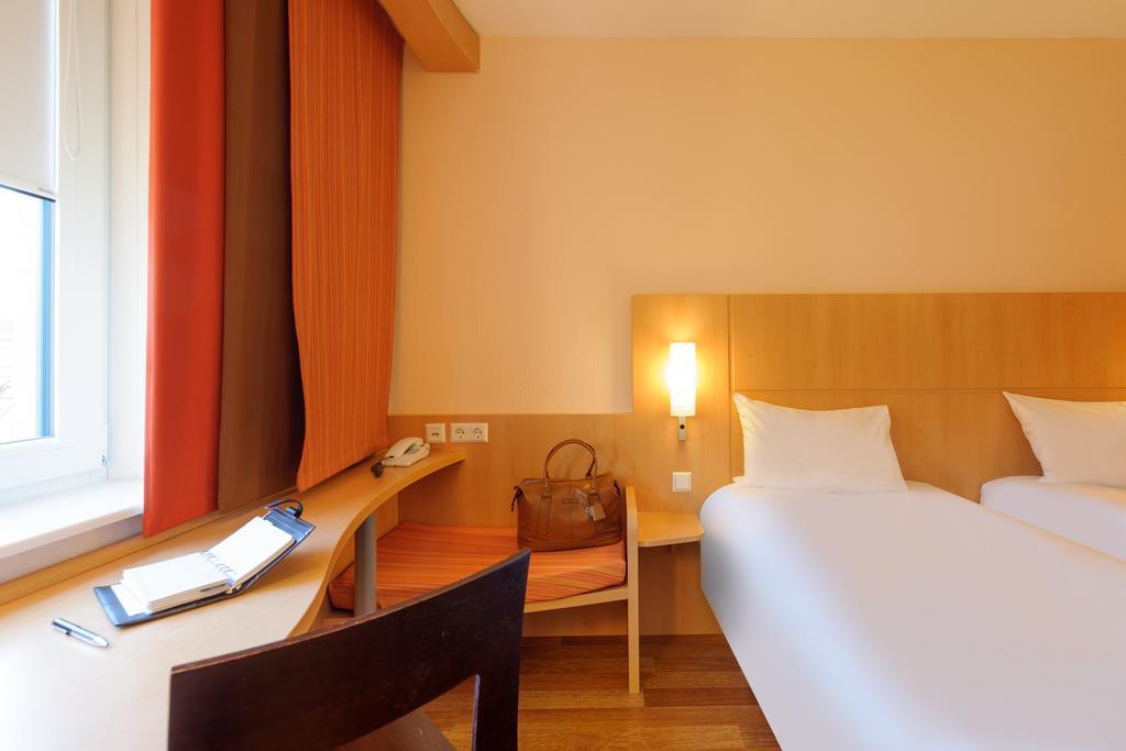 Ibis Konstanz Constança Exterior foto
